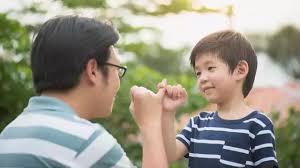 7岁亚斯伯格男童看回收阿嬷没吃，主动送生日餐！