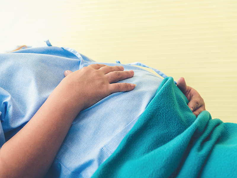 催生．让足月后的胎儿适时「退房」，降低剖腹产机会　