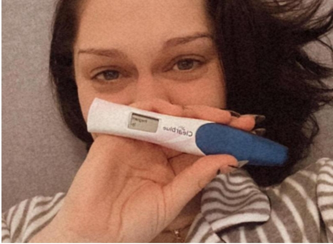 晒验孕棒以为报喜，居然是「宝宝没心跳了」 洁西J：怀孕本身就是奇迹