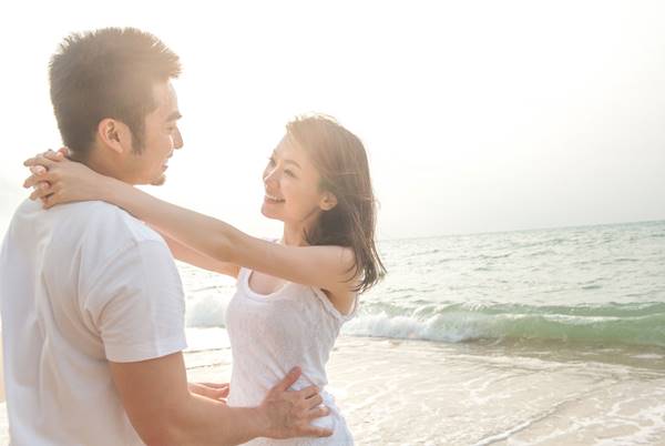 老婆怀孕就戒烟、一辈子不做背叛对方的事，口罩男：男人愿意「不做」什么，