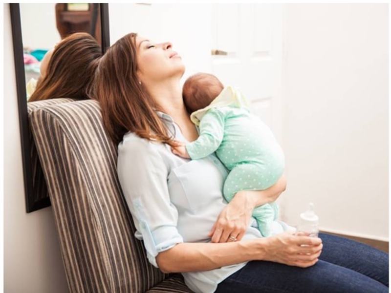 产后妈妈一整星期以泪洗面：能够帮助妈妈脱离孤立感的对象。