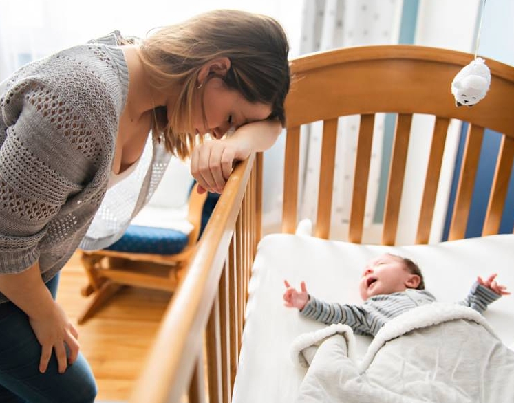 妈咪，你累了吗？育儿过度疲劳导致妈妈们做过的20件崩溃、沮丧又滑稽的事情