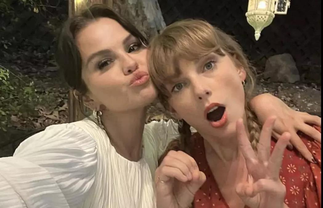 「圈内好友仅泰勒丝」席琳娜忘记好姐妹捐肾大恩被围剿