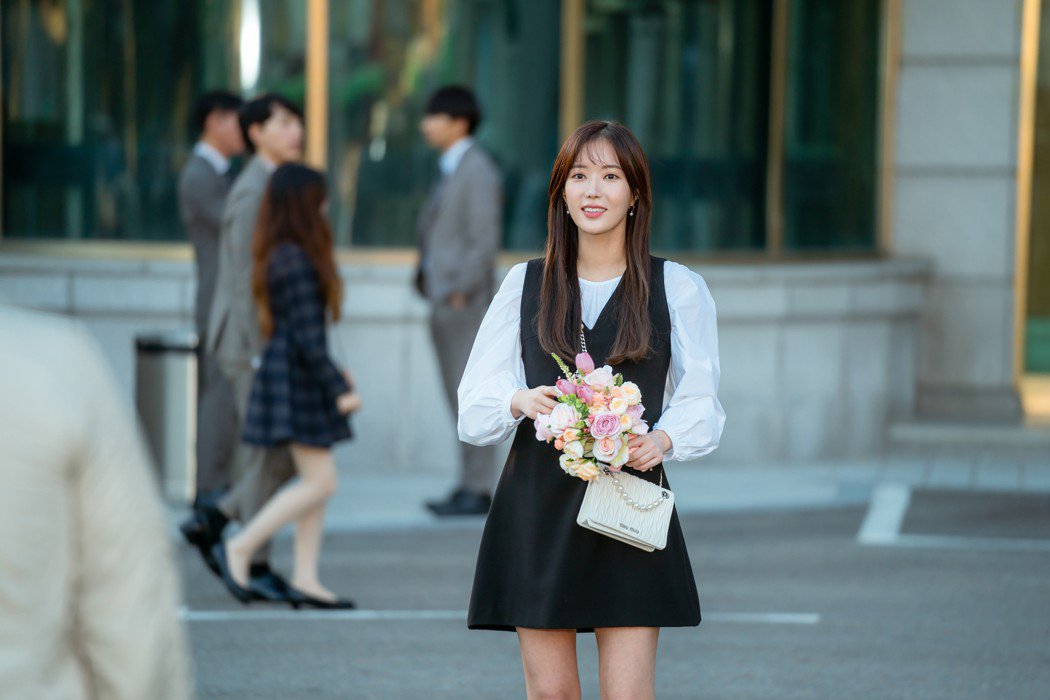 婚前守贞竟怀孕！林秀香挺孕肚吸2男抢当孩子爸