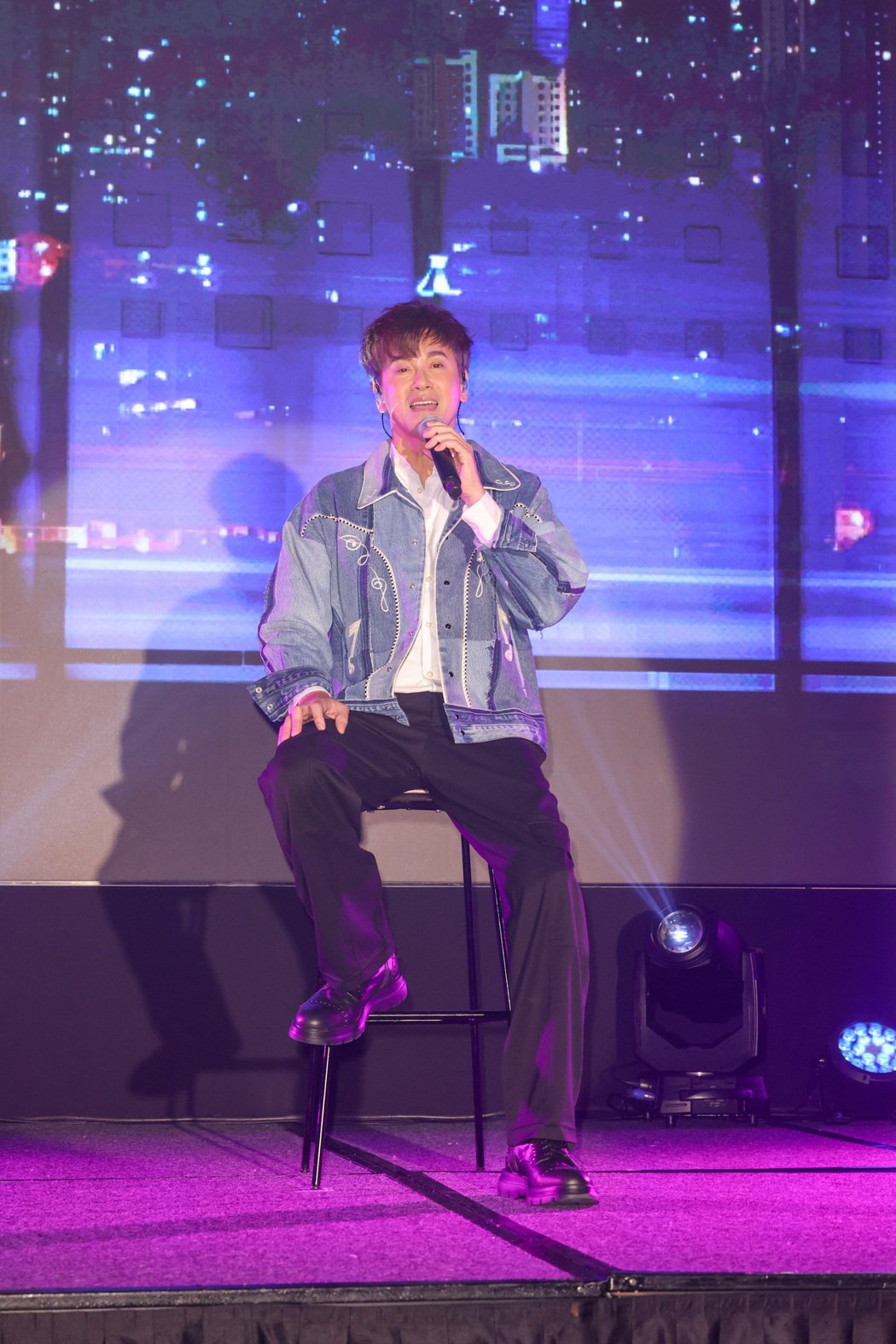 6年情变、阿嬷过世双打击李圣杰不明发烧险变猛爆肝炎