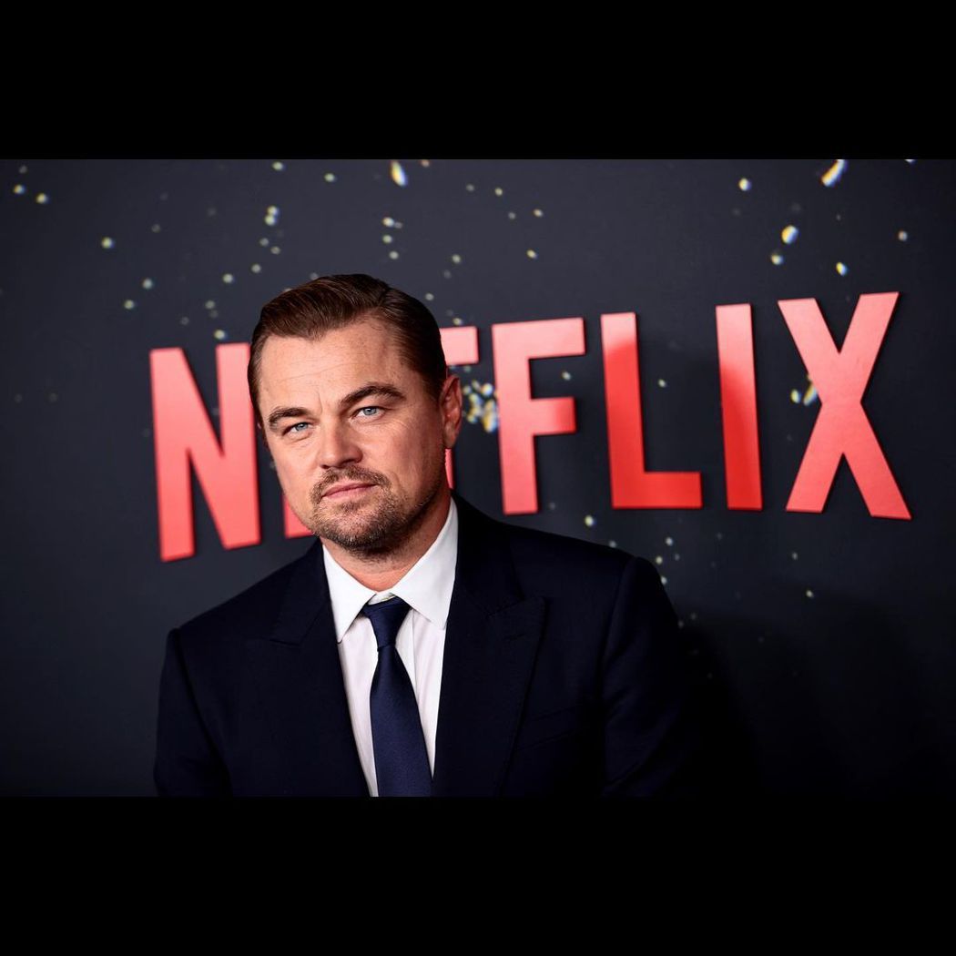 《千万别抬头》电话是真的网实测后羞炸