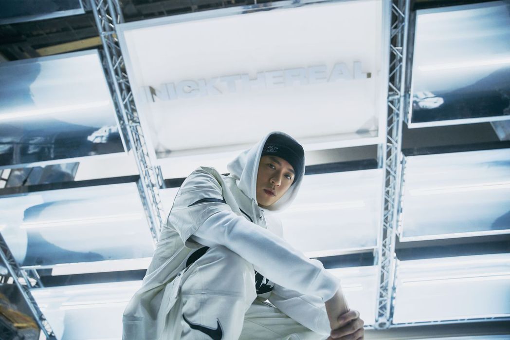 原子弹鲜肉来了！周汤豪瘦3公斤帅成这样