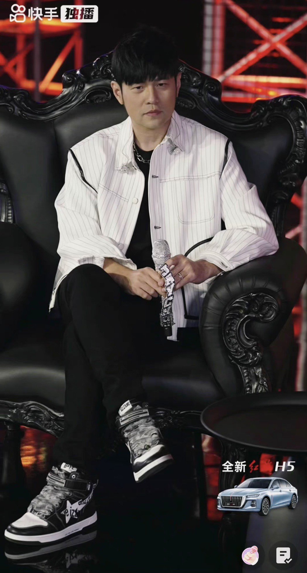 周杰伦哥友会吸1129万粉看惊曝曾被流氓持棍找麻烦