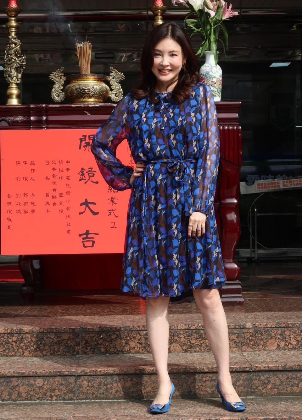 只听懂2首歌何如芸看他嗨唱幻想「内衣丁裤扭一晚」