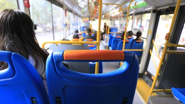 博爱座惹议！医师呼吁：让座不该是勒索，应全面取消博爱座！