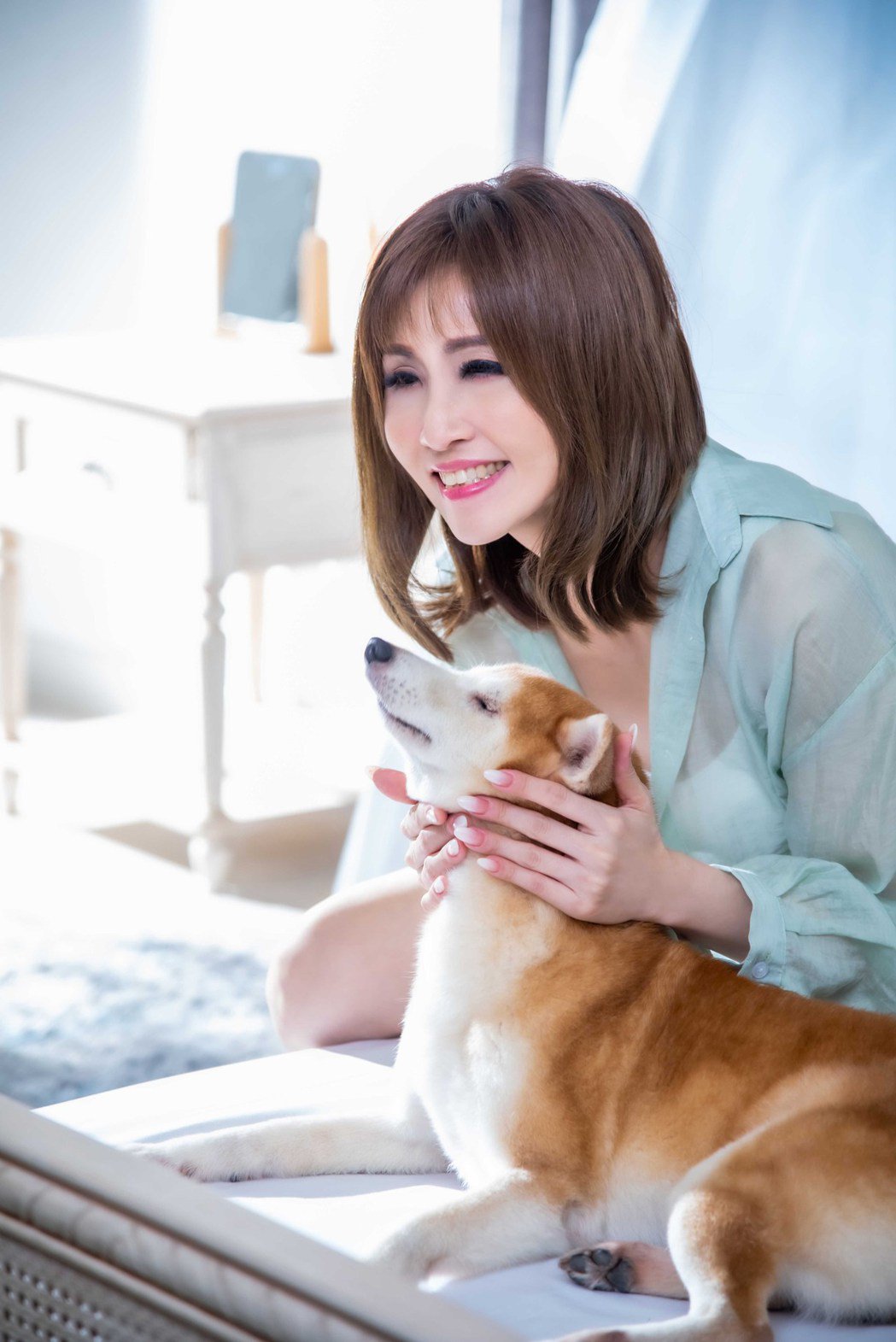 好身材全见！美魔女开车被撞重度脑震荡入院