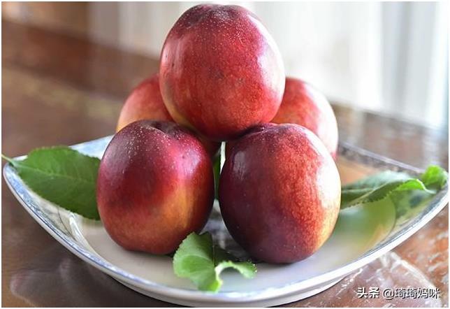 怀孕后可以吃油桃吗?孕妈妈要注意这些小细节。