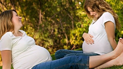 实拍产妇分娩全过程，孩子呱呱坠地