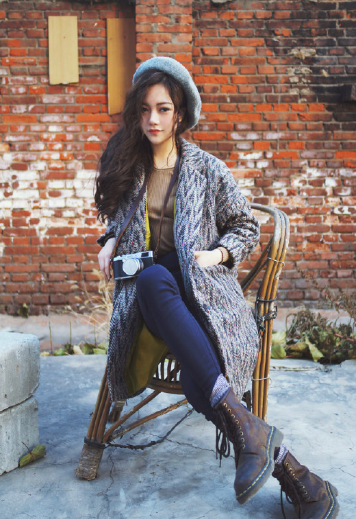 一部《太阳的后裔》火遍全宇宙，撩妹高手宋仲基也戴红了贝雷帽，跟紧了仲基欧巴的步伐，快快配备一顶美到没朋友的贝雷帽吧！