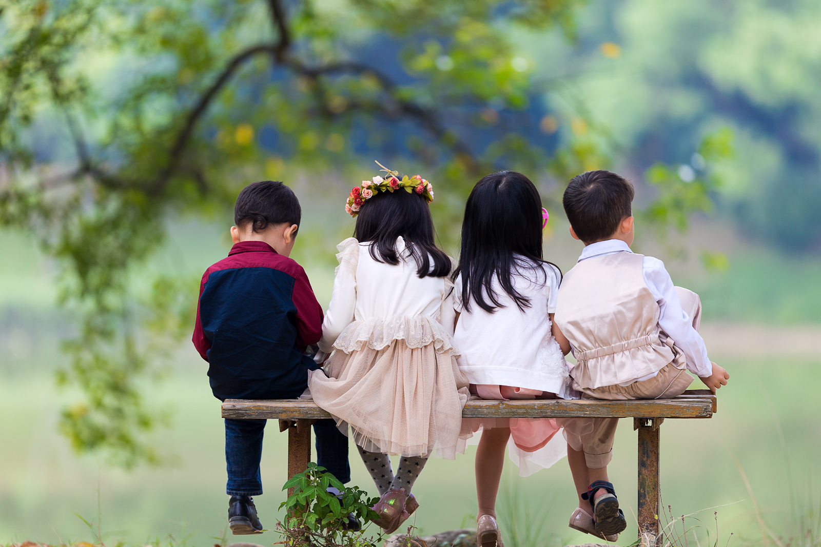 孩子不会交朋友怎么办？教孩子交朋友的方法