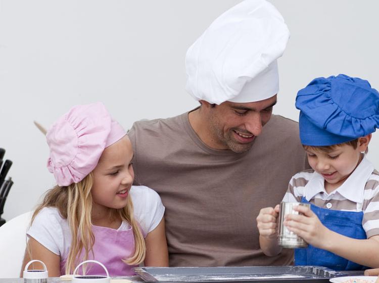 孩子不会交朋友怎么办？教孩子交朋友的方法