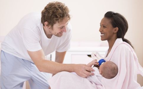 吸奶器你用对了吗 当心越吸越堵