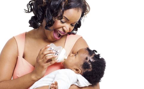 吸奶器你用对了吗 当心越吸越堵