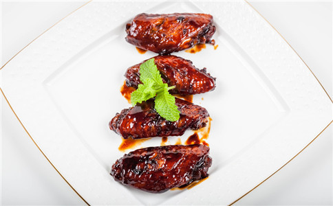 怎样做卤鸡翅膀 三种做法可好吃了