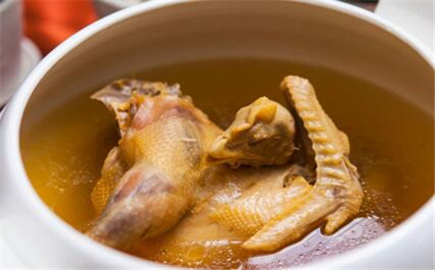 什么鸡汤适合孕妇喝 推荐三种疗效食谱