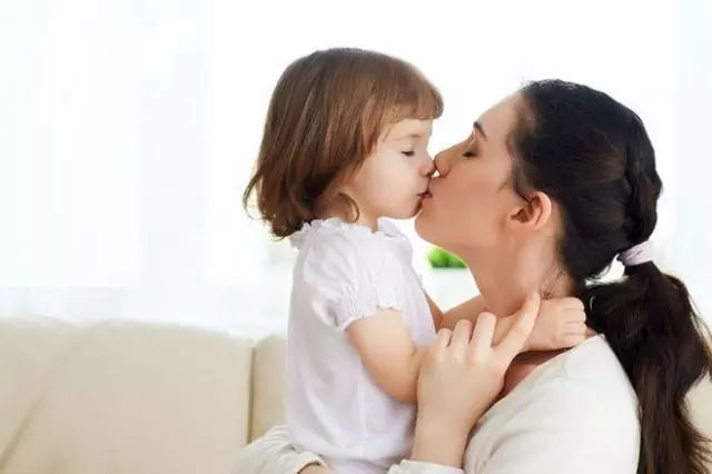 20个常见的新生儿护理知识，献给新手妈妈！