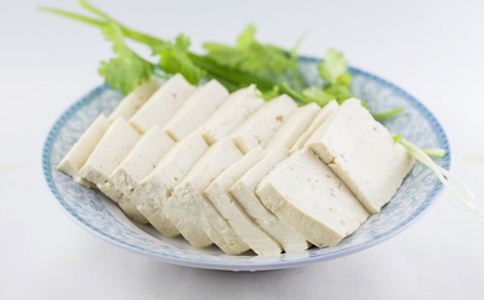 哺乳期怎么下奶 这些催乳食谱要多吃