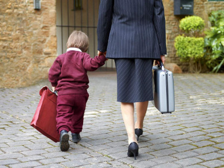 你赞成送孩子上早教班吗