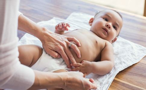 小儿便秘怎么办 可这样按摩肚子