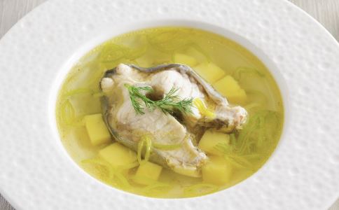 哺乳期奶水足宝宝才能吃得饱 哪些食物有助催奶