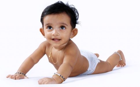 宝宝摸私处 宝妈们该如何应对？