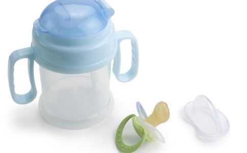 有了乳头保护罩，还需要奶嘴吗？