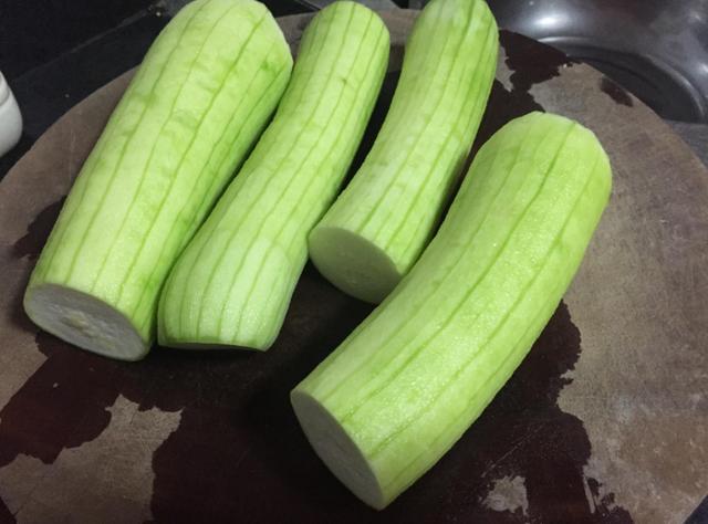 丝瓜络不要扔,这样吃通乳又下奶