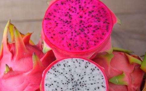 火龙果虽好吃 夏季却不能吃太多