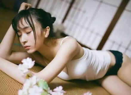 偷偷告诉你床上让男人爽死动作（图）