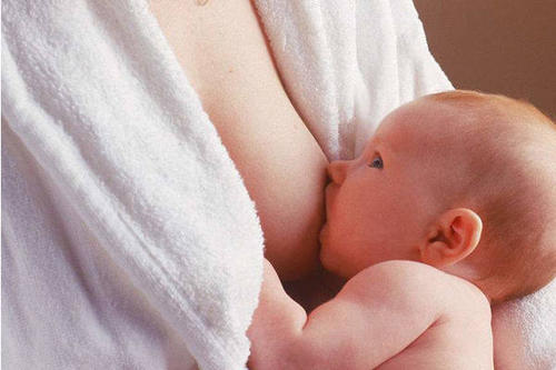 不喂奶胸会下垂吗 教你如何防止胸部危机