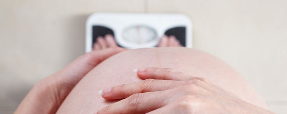 顺产侧切应多走动还是多躺 顺产侧切应多走动还是多躺