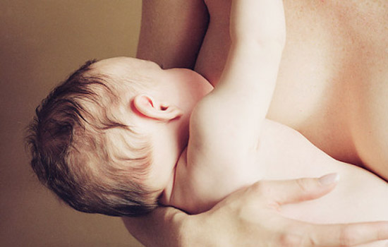 奶水太多怎么办 六招帮你解决奶水多问题