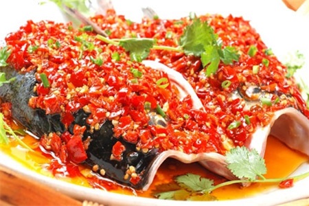 剁椒鱼头的做法,最正宗的做法调料为主这些要选对才够味儿