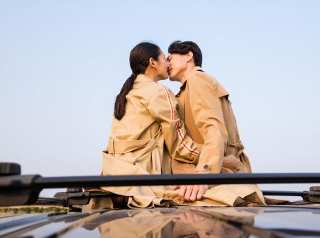 怎样接吻让女生有生理反应强烈 5个小技巧让她秒湿