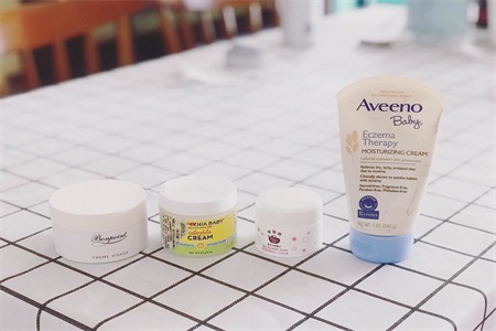 湿疹怎么引起的?宝妈应对新生儿湿疹这样做最有效