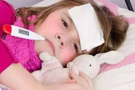 宝宝尿路感染发烧怎么办