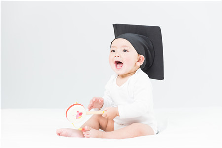 婴儿马牙多久消失