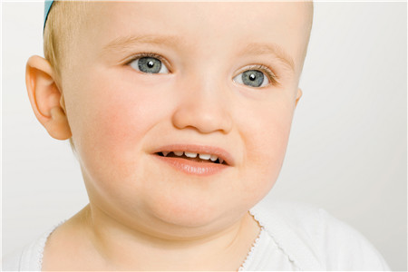 【2018年左姓宝宝起名字】2018年左姓男孩名字_2018年左姓女孩起名字