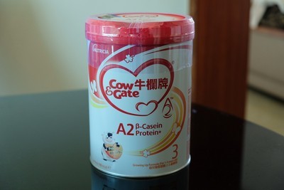 宝宝喝奶粉上火怎么办？选择牛栏牌奶粉准没错！