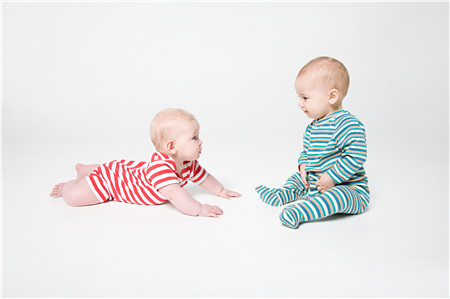 有创意的双胞胎名字大全 有创意的双胞胎名字大全