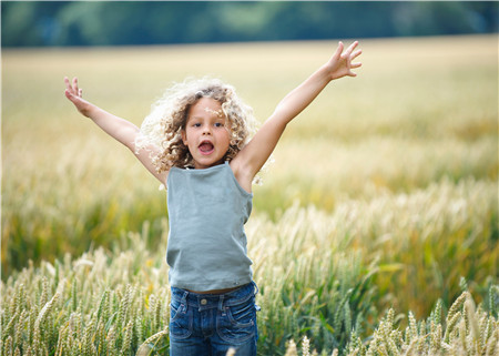 给新生女孩起名叠字 给新生女孩起名叠字