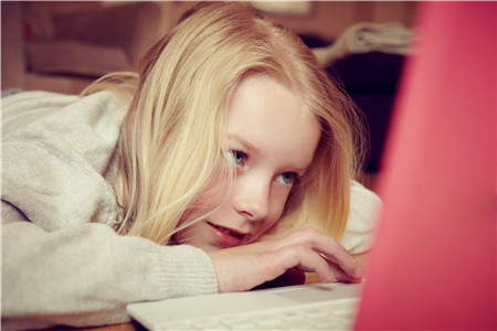 诗经楚辞取名叠字