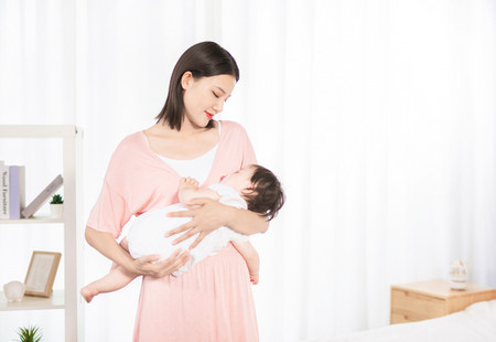 新生儿黄疸高怎么晒太阳