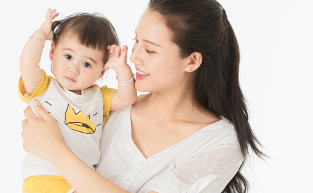 新生儿老是感觉吃不饱