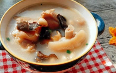 产妇喝什么汤最下奶 产妇喝什么汤最下奶